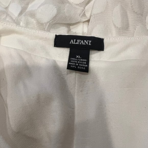 Alfani White Short Sleeve Pull Over Blouse Size XL - Picture 10 of 10